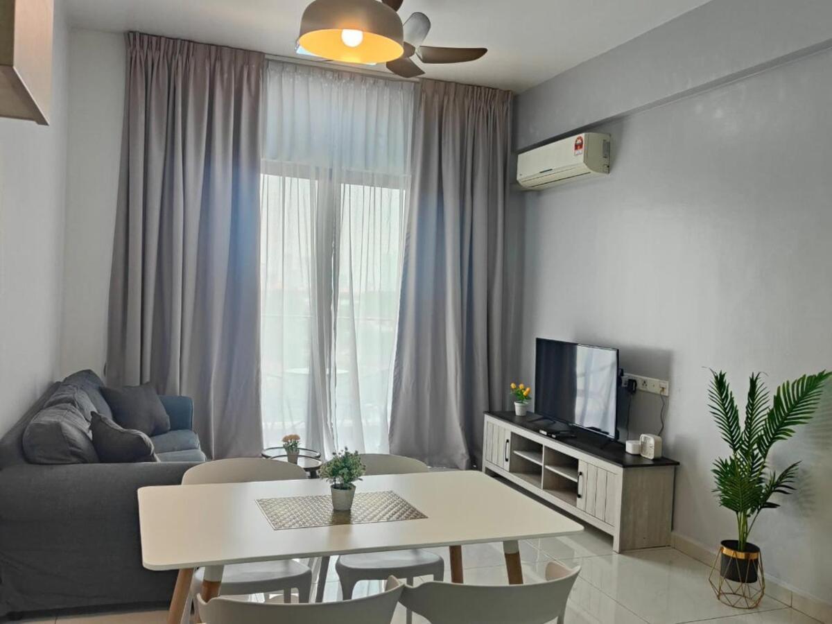 08johor, Near Ciq, Danga Bay Free Parking 2br6pax